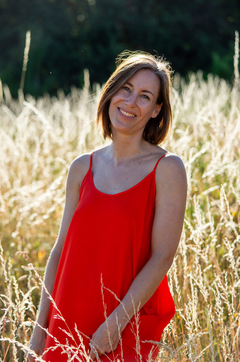 Portrait femme hautes herbes