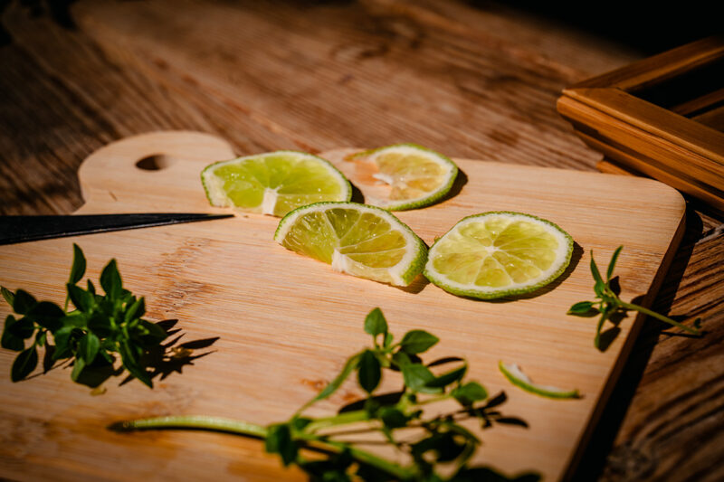 Atelier déhustation mocktail au thé découpe de citron photographe Sélestat